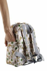 Zürafa Temalı M Boy Su Geçirmez Çocuk Çantası –İlkokul, Anaokulu ve Günlük Kullanım